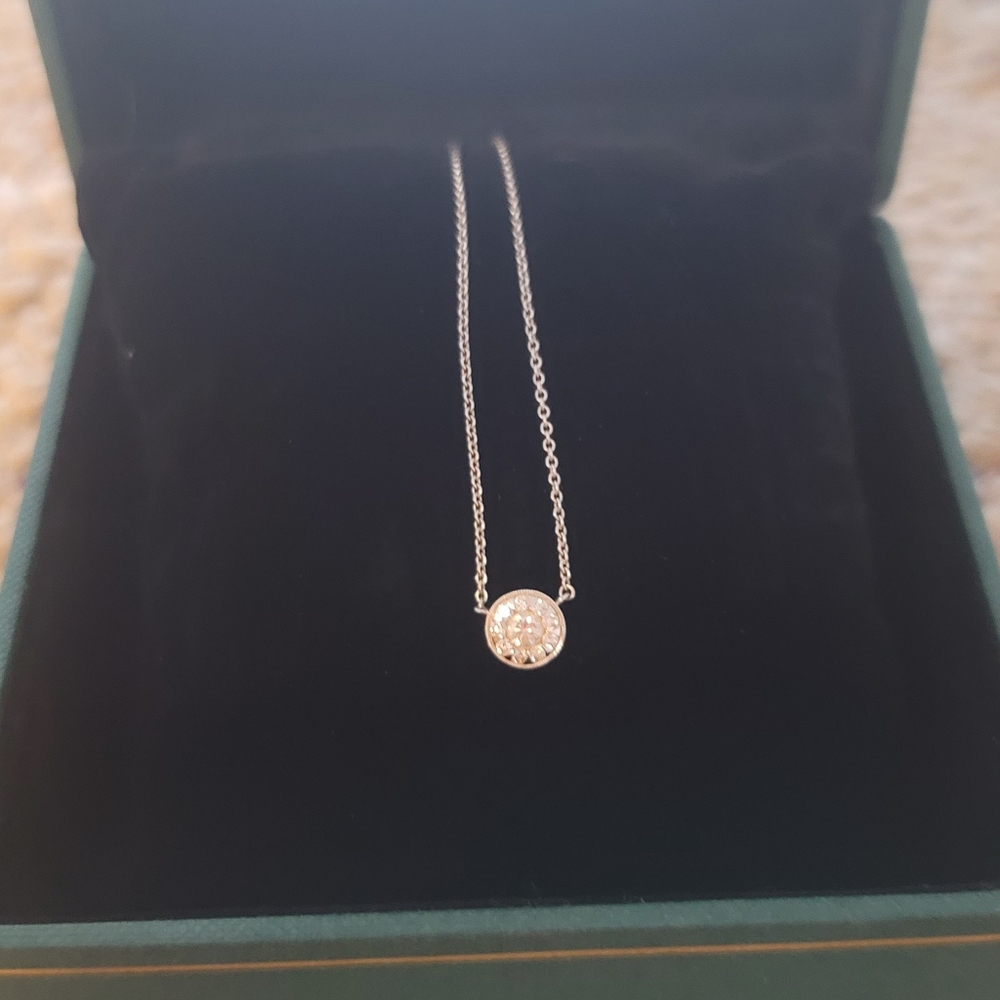 18k white gold necklace.